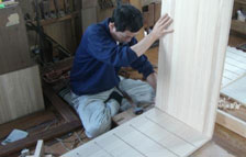 蔵 桐工房トップ桐たんす制作作業